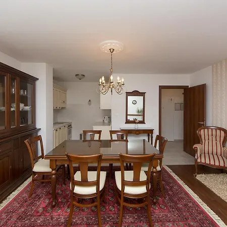Old Town Three Bedroom Apartment Asti Mande 1 스플리트