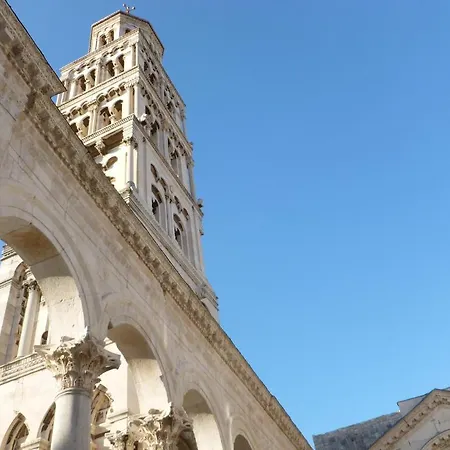 Old Town Three Bedroom Apartment Asti Mande 1 Lejlighed *