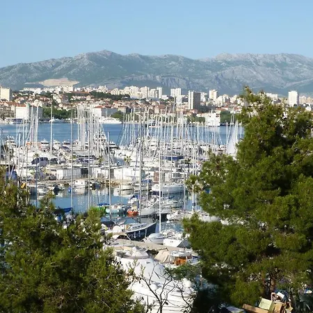 Old Town Three Bedroom Apartment Asti Mande 1 * Split