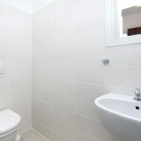 Old Town Three Bedroom Apartment Asti Mande 1 Split