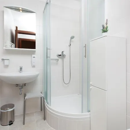 Old Town Three Bedroom Apartment Asti Mande 1 *